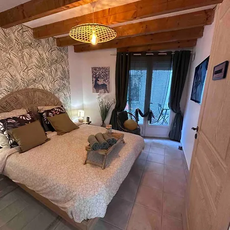 Сasa de vacaciones House Patio Air Conditioning Elegant Decoration